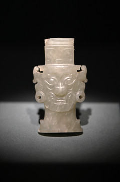 新石器时代晚期石家河文化神人像