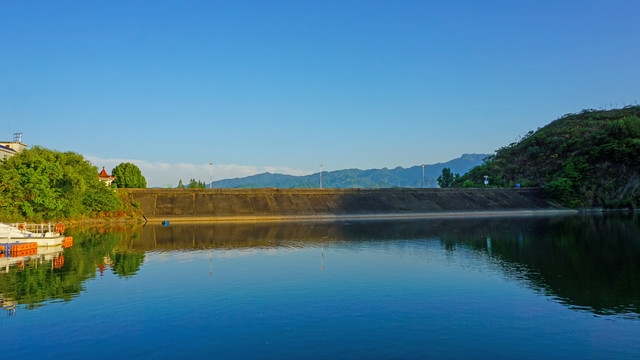 龙湖公园水库