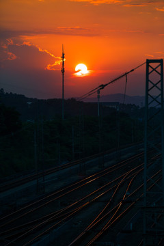 夕阳铁轨