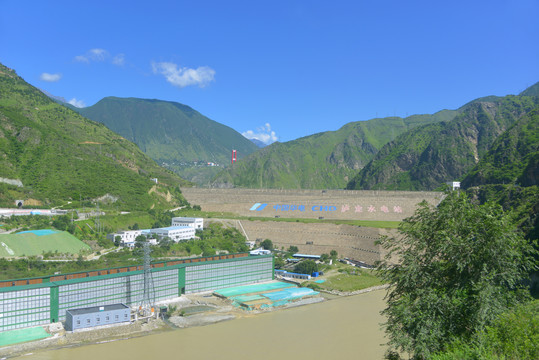 四川泸定水电站