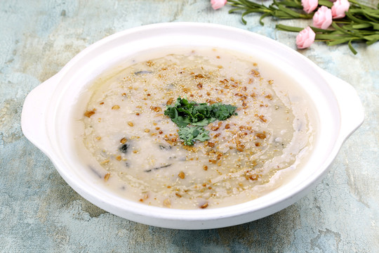 芝麻叶炖豆腐