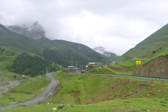 甘孜乃龙神山6983县道公路