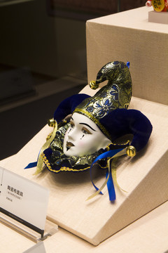 意大利陶瓷布面具