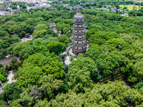 航拍苏州寺庙宝塔