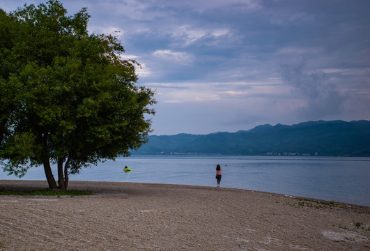 抚仙湖暮色