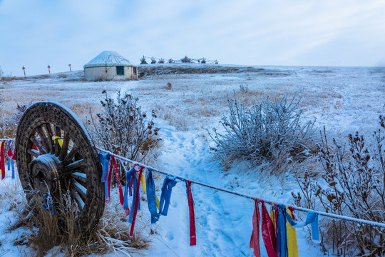 冬季蒙古包