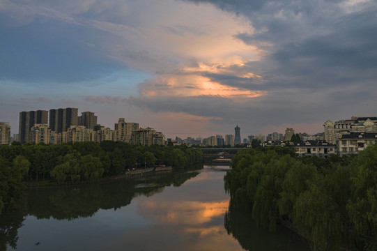 杭州城北运河两岸拱墅风光