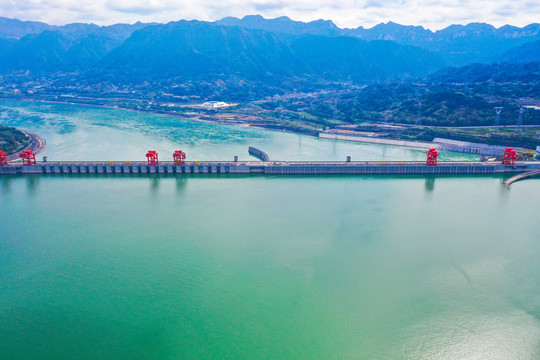 三峡大坝