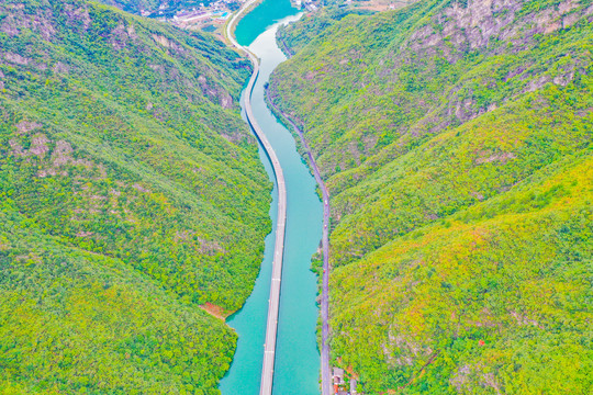 最美水上公路