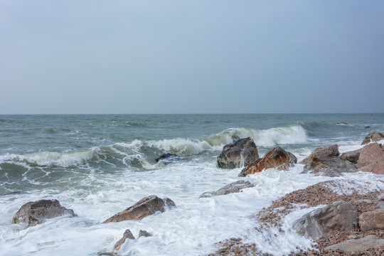 礁石海浪