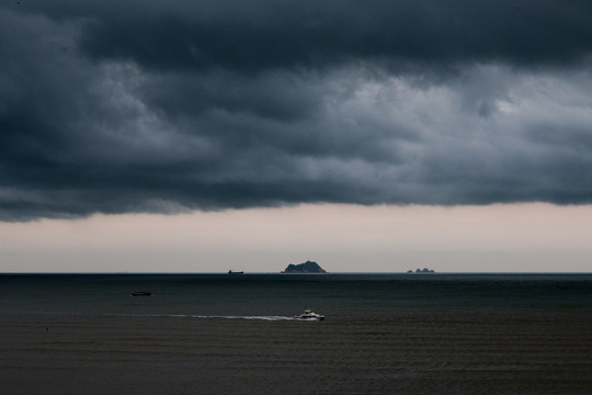 海上暴风雨