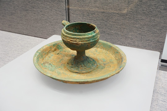 铜灯