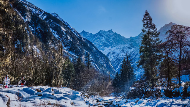 四川阿坝州毕棚沟雪山