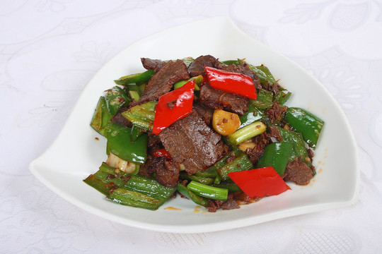青椒炒腊牛肉