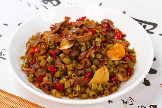 酸豆角鸡肾