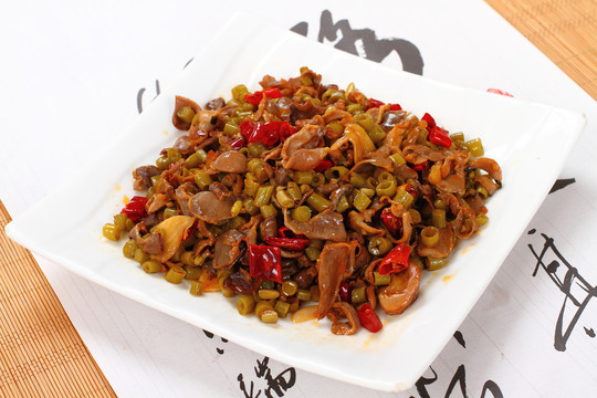 酸豆角鸡肾
