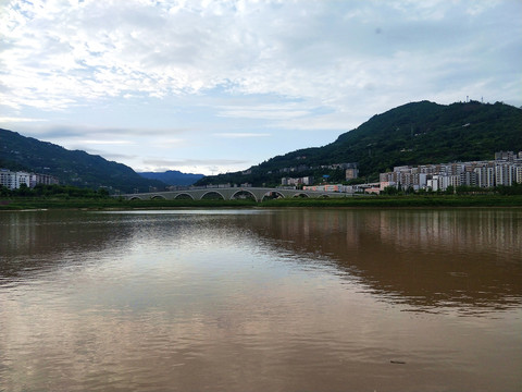 汉丰湖