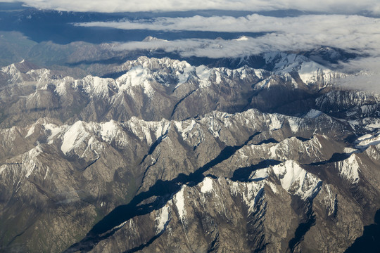 航拍雪山