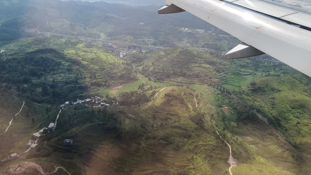 万米高空飞机上航拍大地