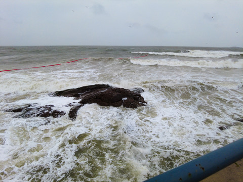 大海风浪