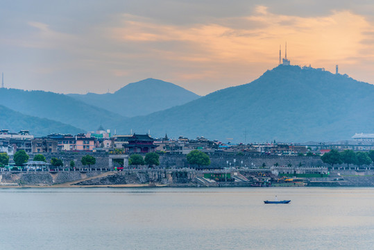 中国湖北襄阳汉江日暮风光