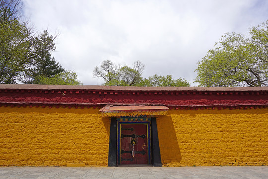 藏式围墙