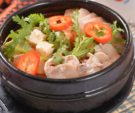 石锅鳕鱼汤