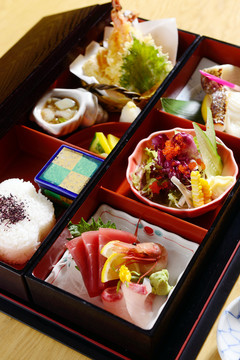 日式食盒