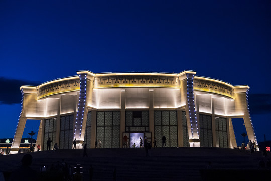 新疆伊犁特克斯八卦城太极坛夜景