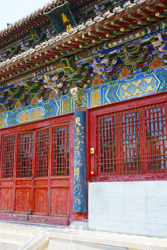 仿古建筑屋檐屋脊