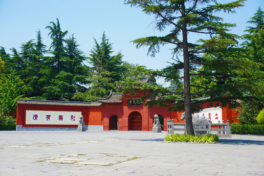 白马寺山门