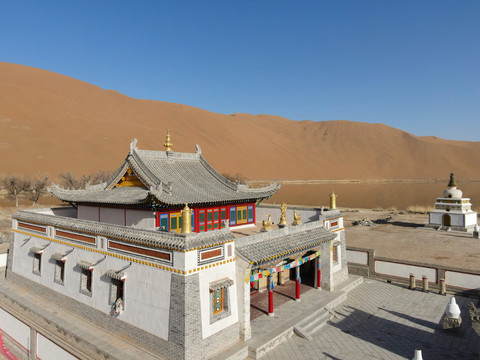 内蒙古巴丹吉林沙漠神庙