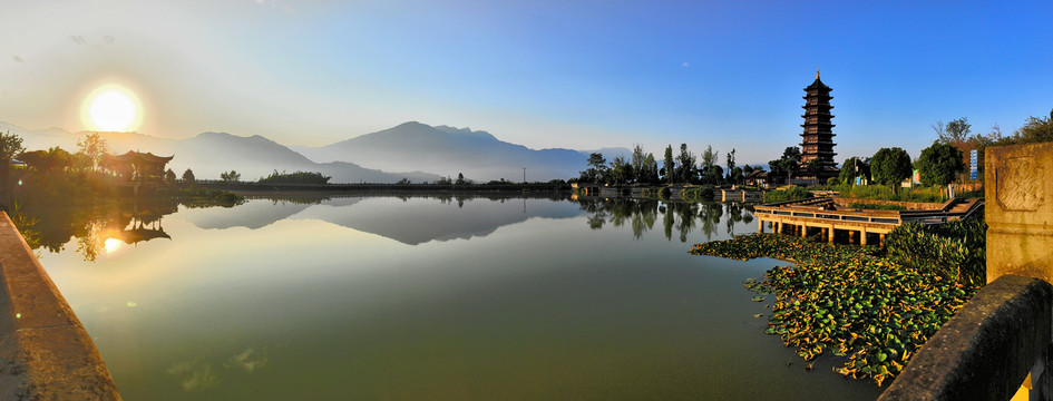 兰家山鱼塘马耳山塔影日月同辉