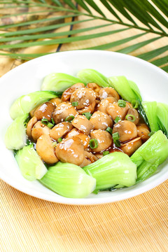 烧汁草菇