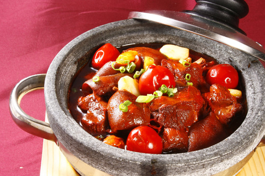 石锅牛肉