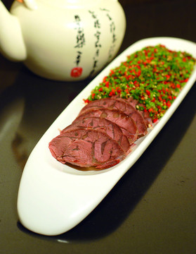 盖椒牛肉