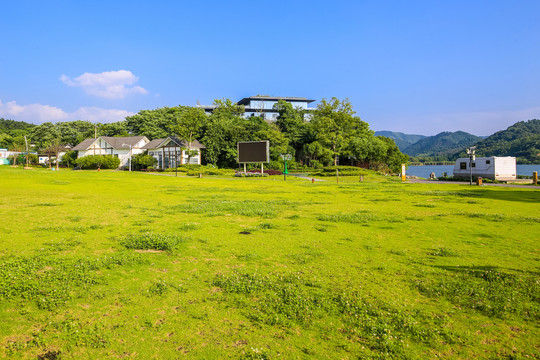 宁波东钱湖房车营地