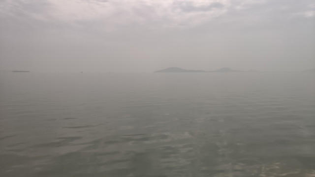 雾笼太湖