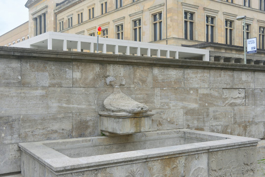 德国柏林博物馆岛喷泉雕塑