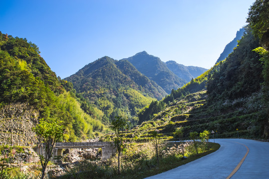 美丽的大山风景