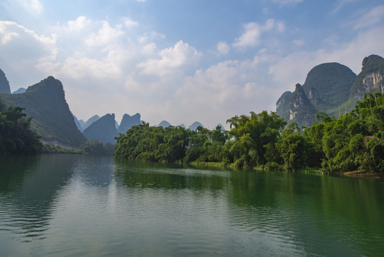 山水背景