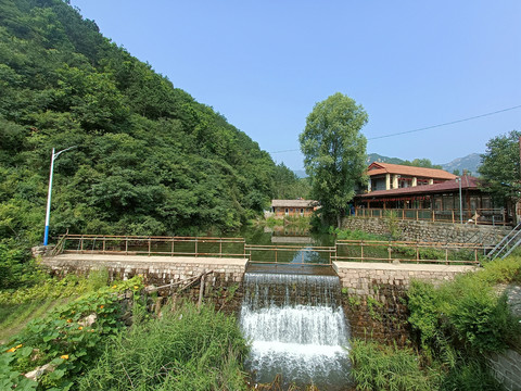 山区旅游农家院