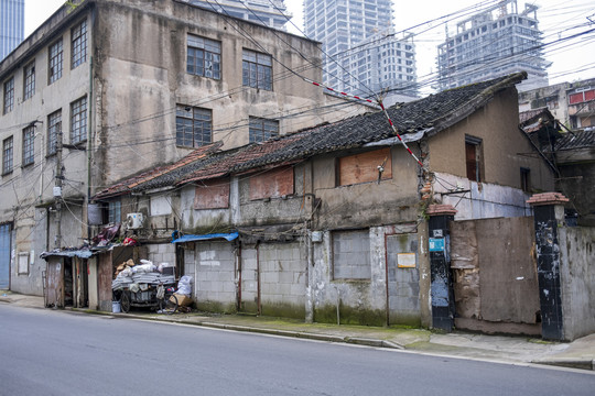 上海老城区的破旧危房