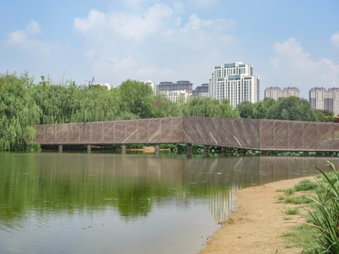 生态木廊桥