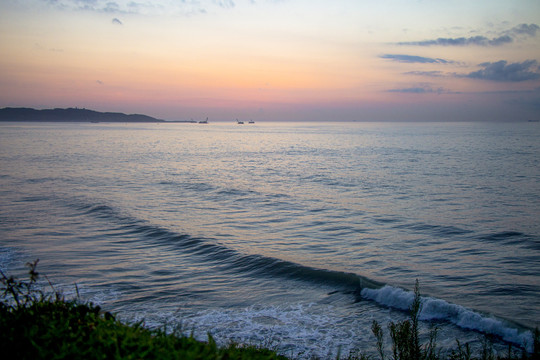 海浪晚霞