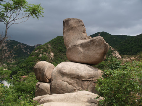 靴子石五莲山靴石