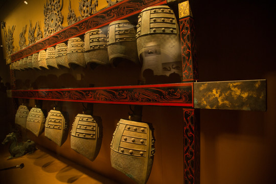 南京博物院里的西汉青铜编钟