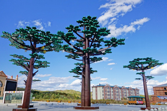 亚布力松树造型雕塑