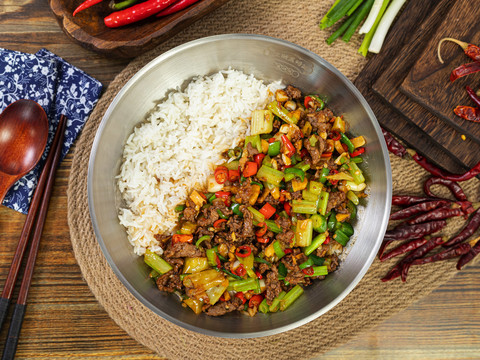 小炒牛肉