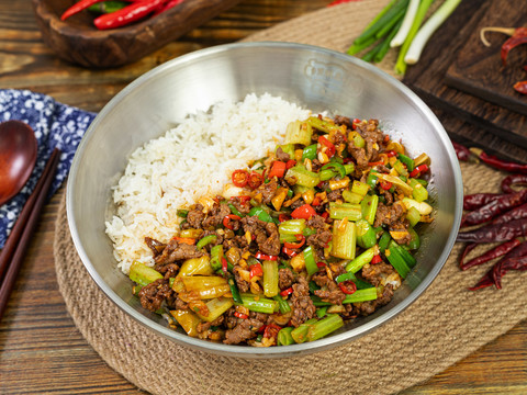 小炒牛肉
